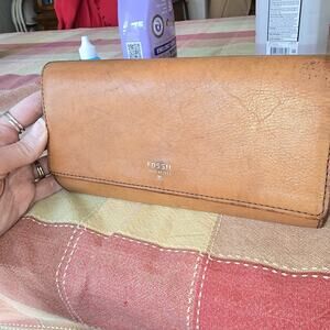 Fossil Logan RFID Flap Clutch Wallet in brown leather FUC Flaws 2015